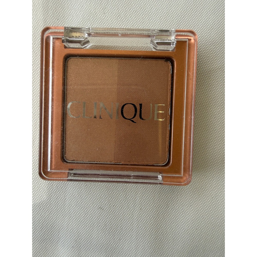 Clinique Almost Bronzer SPF 15 01 Light/Medium Pressed Powder 0.06oz 1.8g